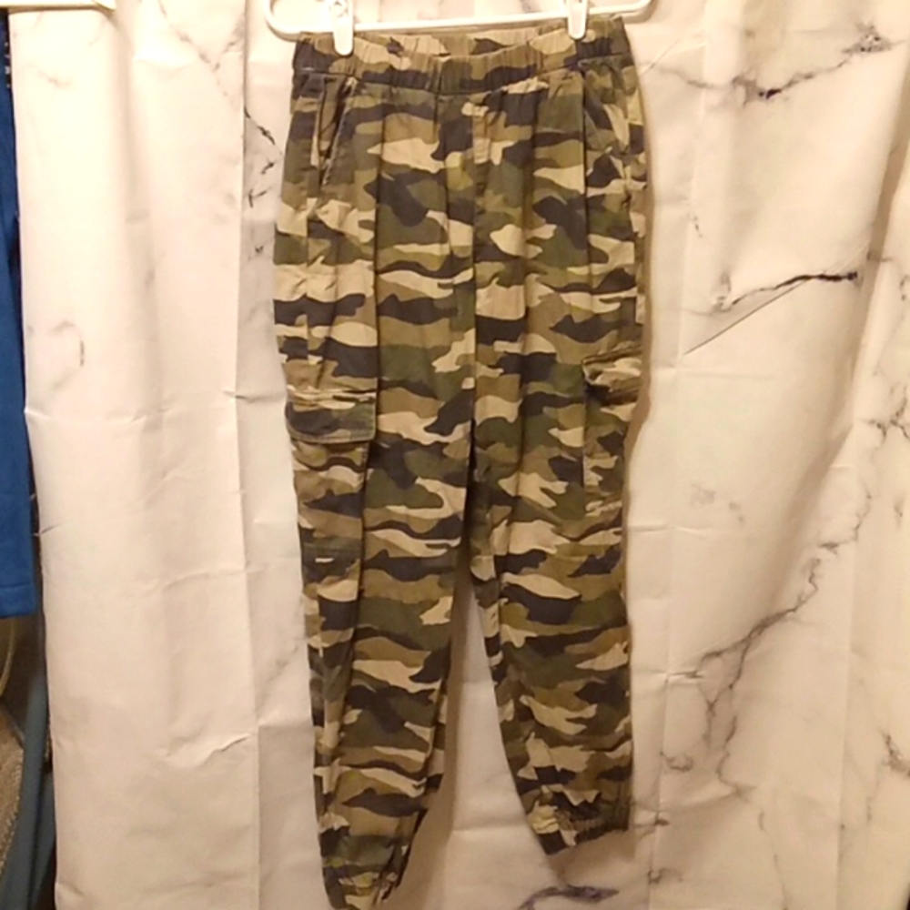H&M Divided camo parts 8 💚💚💚💚